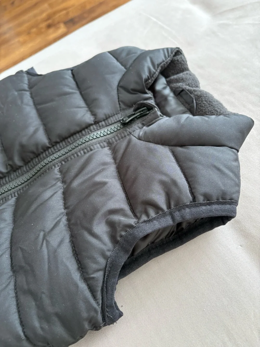 baby Gap Cild Control Puffer Vest in Black - Size 6/12 months